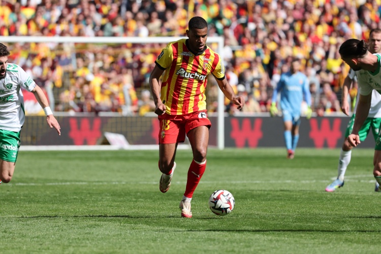 爱游戏网站入口-迪马济奥：国米战胜那不勒斯，将以2500万欧元签下安迪-迪乌夫