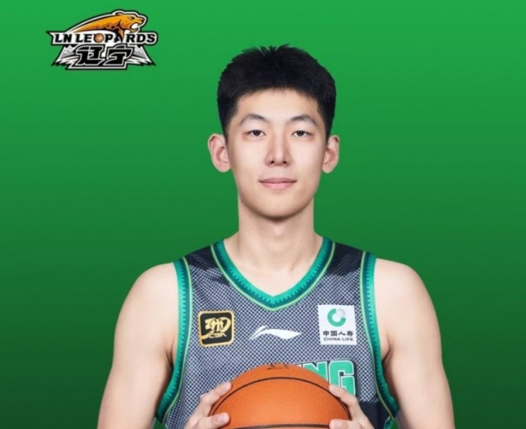 爱游戏 在线登录-媒体人披露：张陈治锋签五年合约，年薪超200万并逐年增长