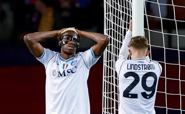 那不勒斯怎么楼塌了？德佬亲手拆了自己的漂亮玩具