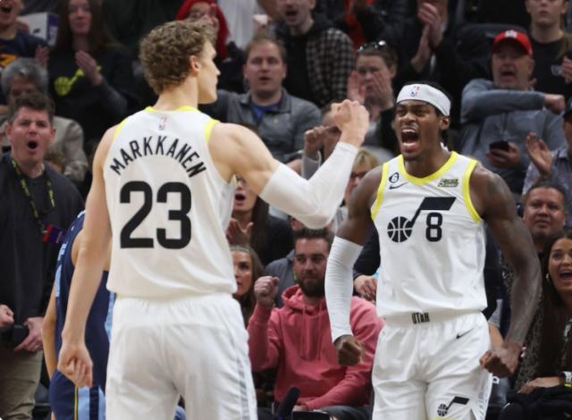 爱游戏 在线-【观察】少帅造最现代球队 爵士拒绝文班冲季后赛？