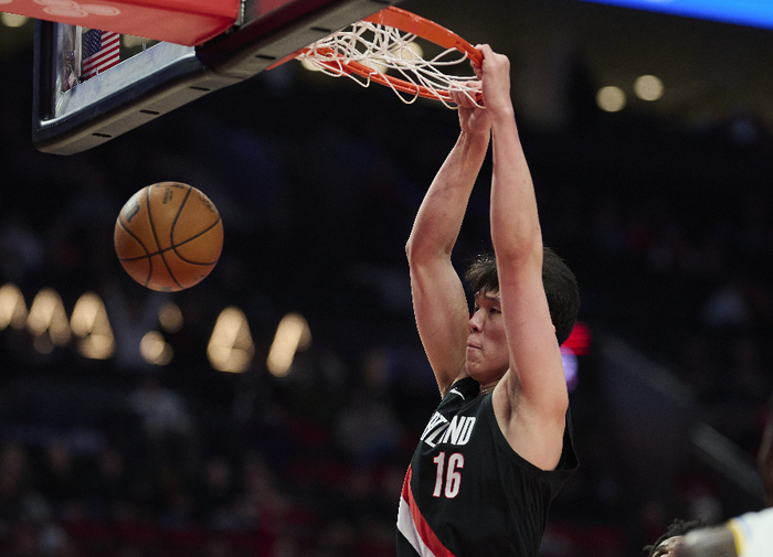 爱游戏 网页版-杨瀚森回国专访：不满新秀赛季，NBA简洁高效，抓紧调状态尽份力|国家队|波特兰开拓者队|杨翰森|篮球|世预赛_新浪体育_新浪新闻